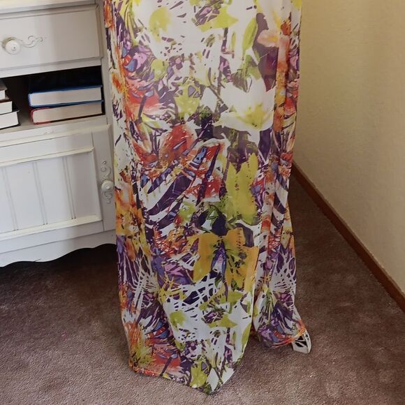 Jessica Simpson Abstract Maxi Dress - Picture 8 of 12